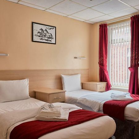 The Dukeries Hotel ブラックプール エクステリア 写真